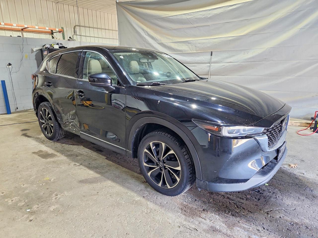 2022 Mazda Cx-5 Premium - Image 4