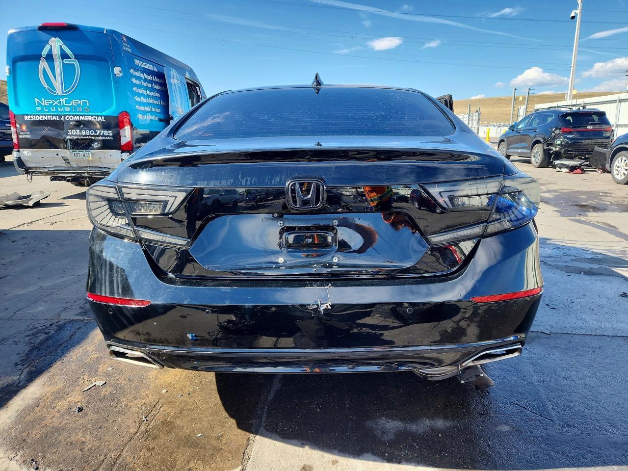 2019 Honda Accord Touring - Image 6