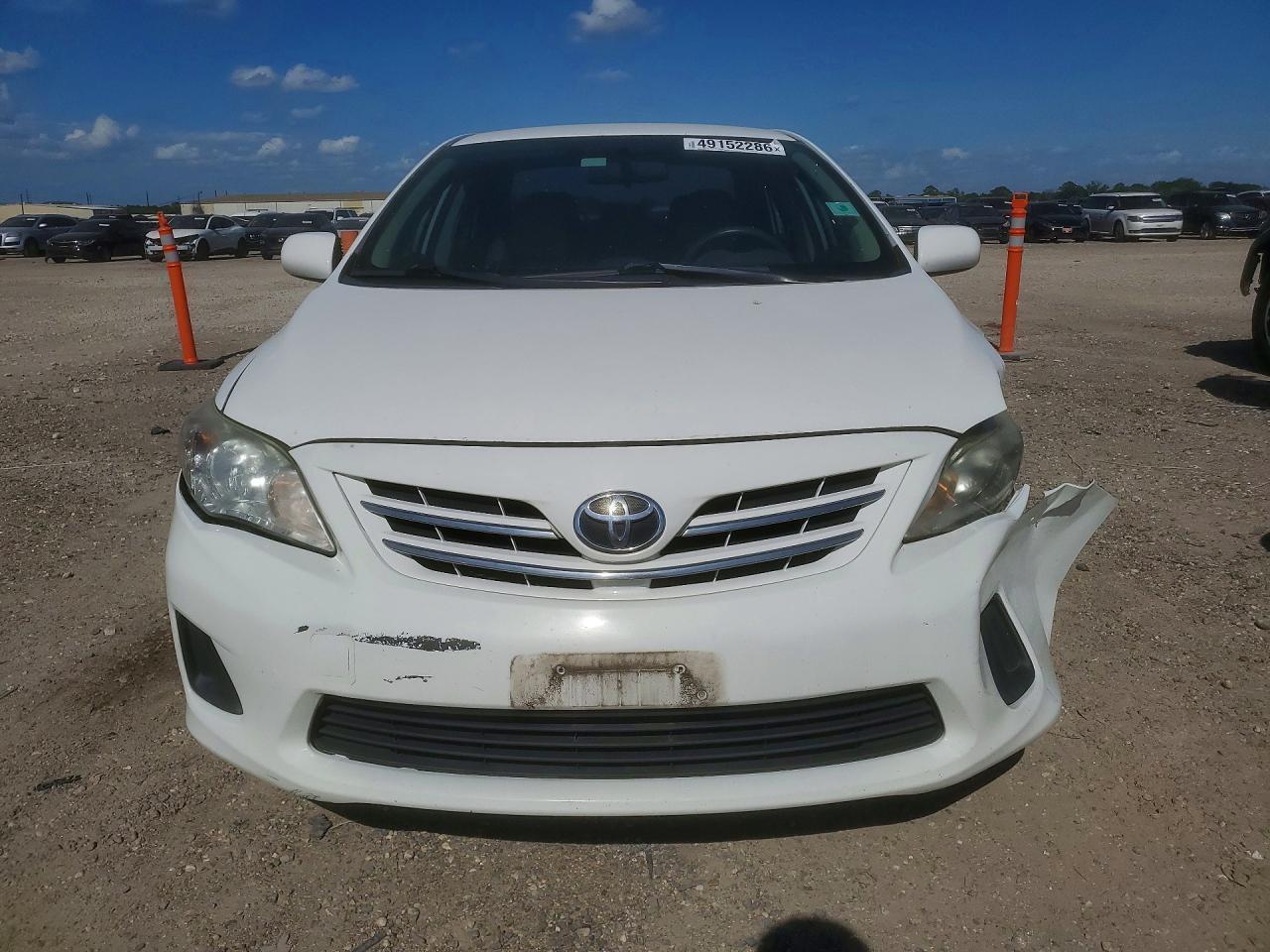 2013 Toyota Corolla Le - Image 5