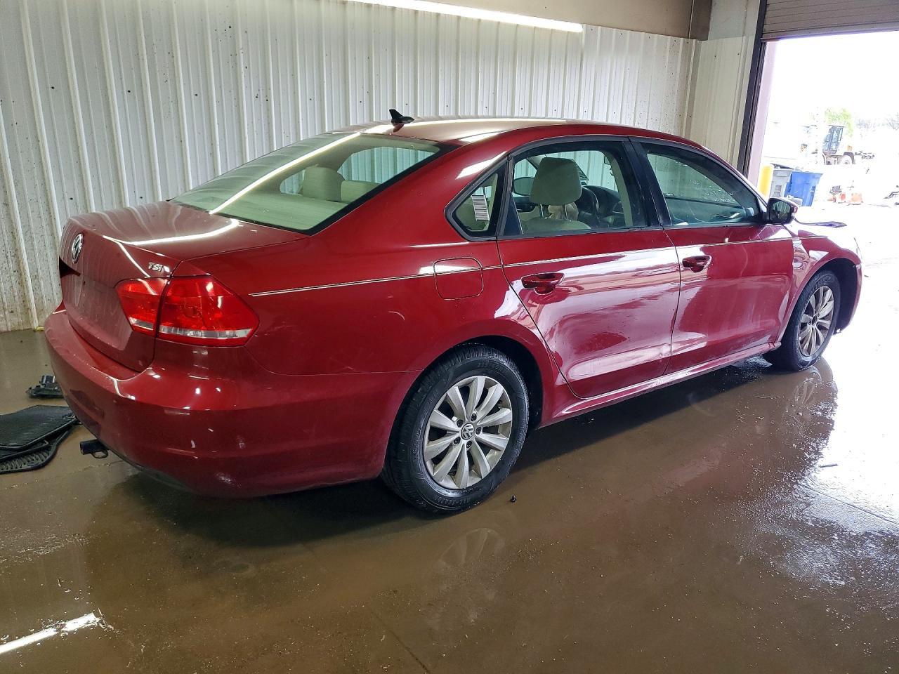 2015 Volkswagen Passat S - Image 3