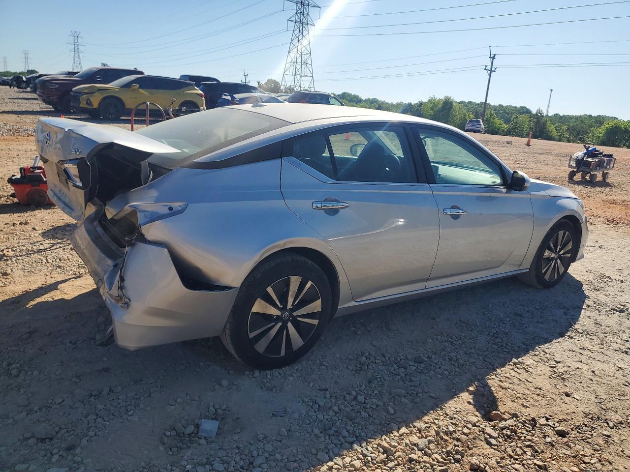 2022 Nissan Altima Sv - Image 3