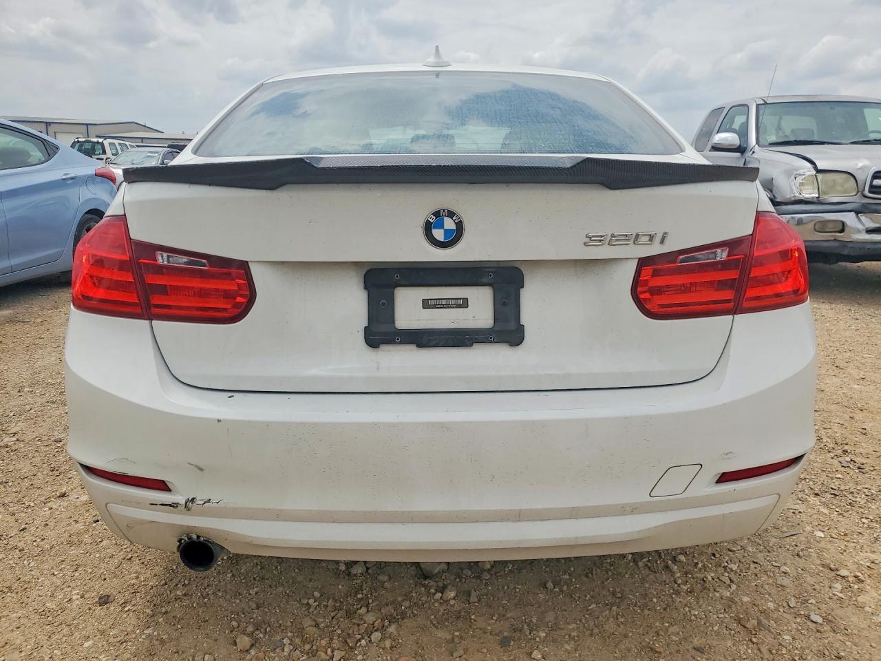 2015 BMW 320 I - Фото 6