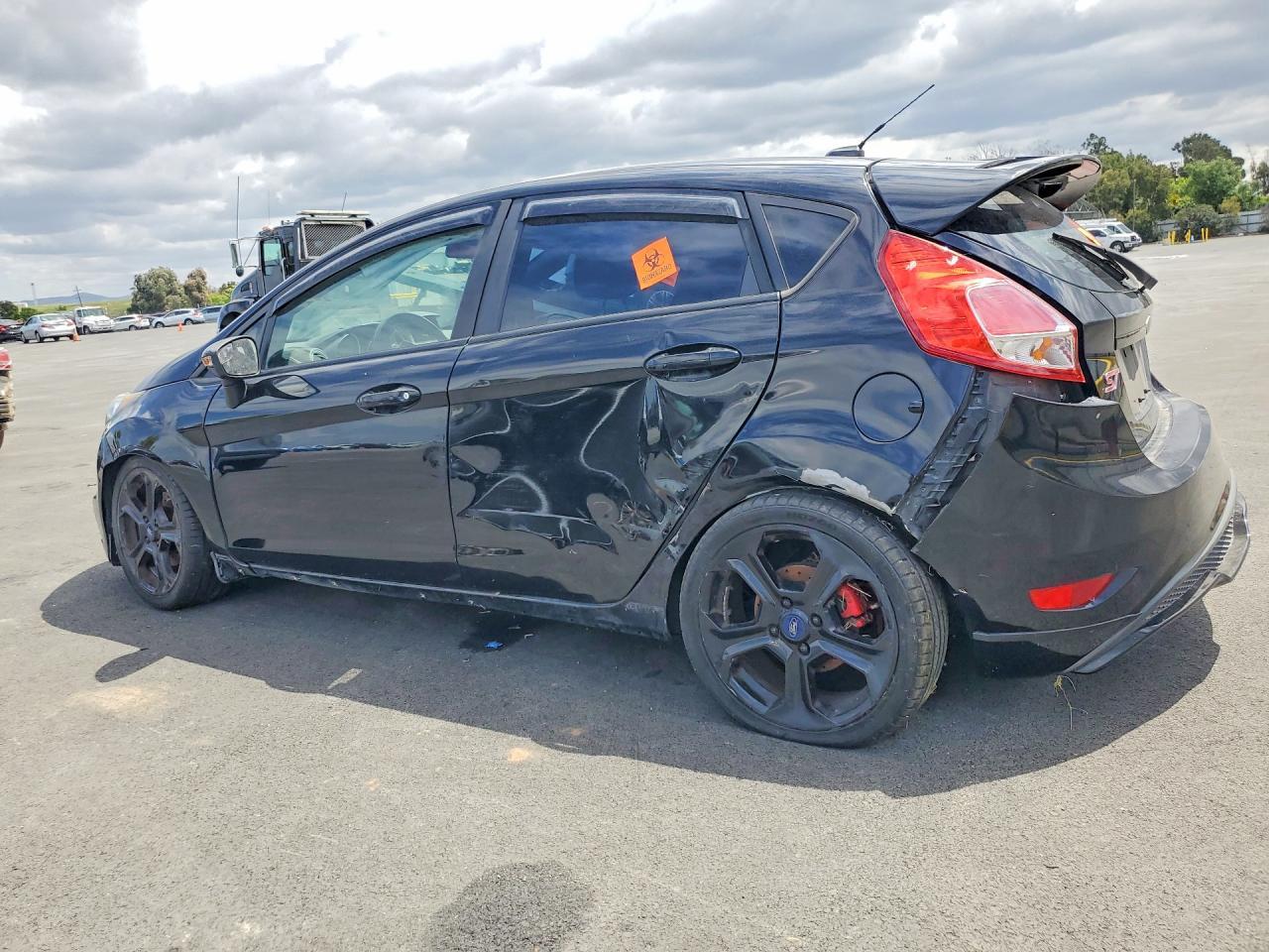 2016 Ford Fiesta St - Фото 2