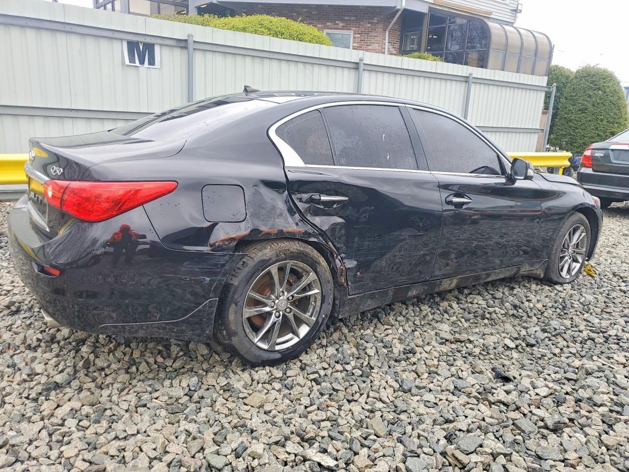 2017 Infiniti Q50 3.0T Signature Edition - Image 3