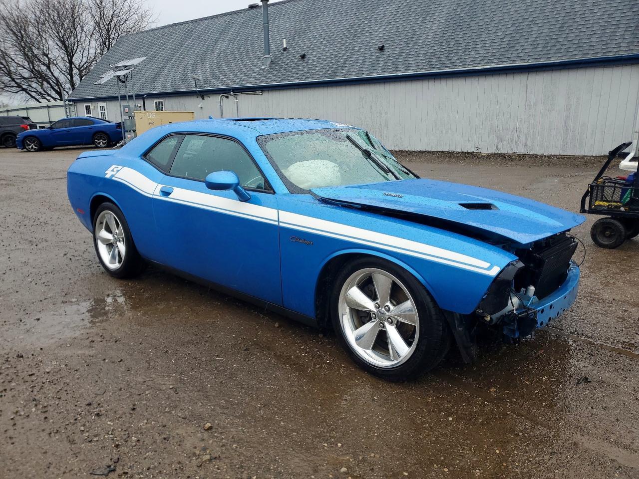 2016 Dodge Challenger R - Image 4