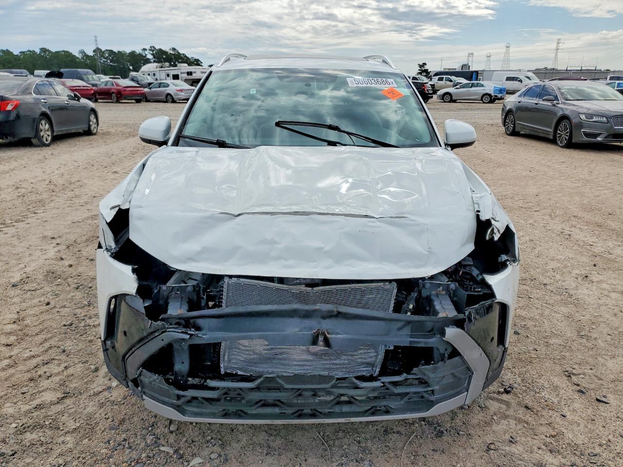 2025 Volkswagen Taos Se - Image 5