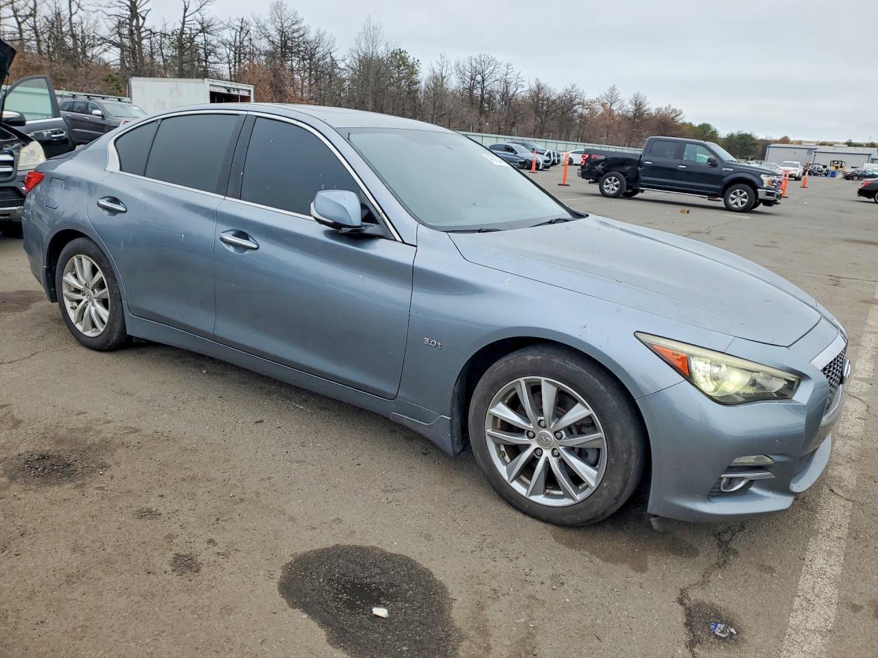 2017 Infiniti Q50 3.0T Premium - Image 4