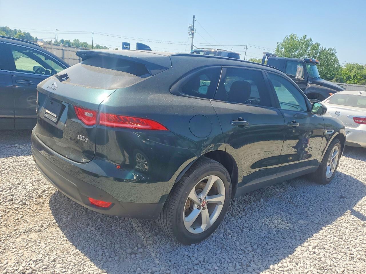 2017 Jagu F-Pace Pre - Фото 3