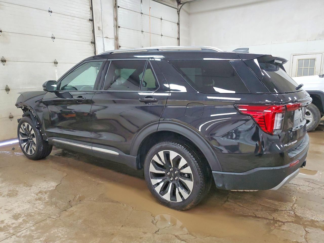 2026 Ford Explorer Platinum - Фото 2