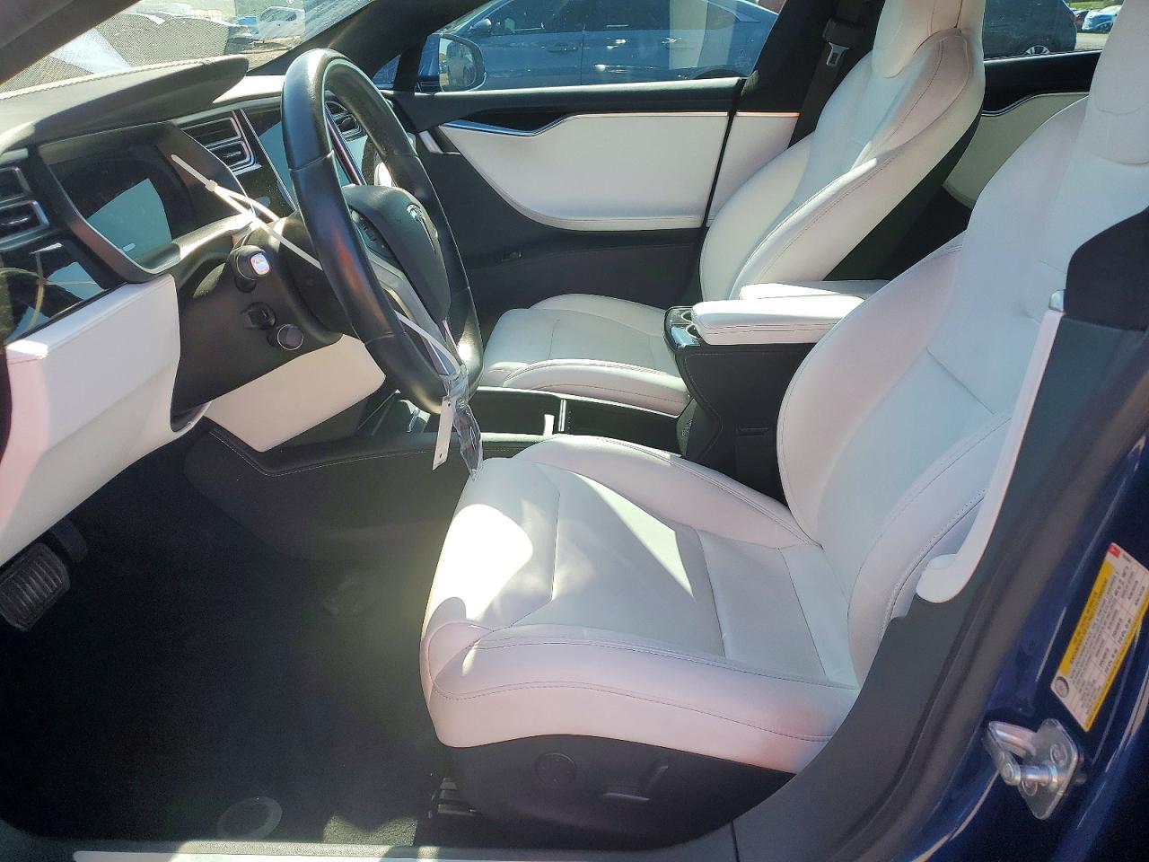 2017 Tesla Model S - Image 7