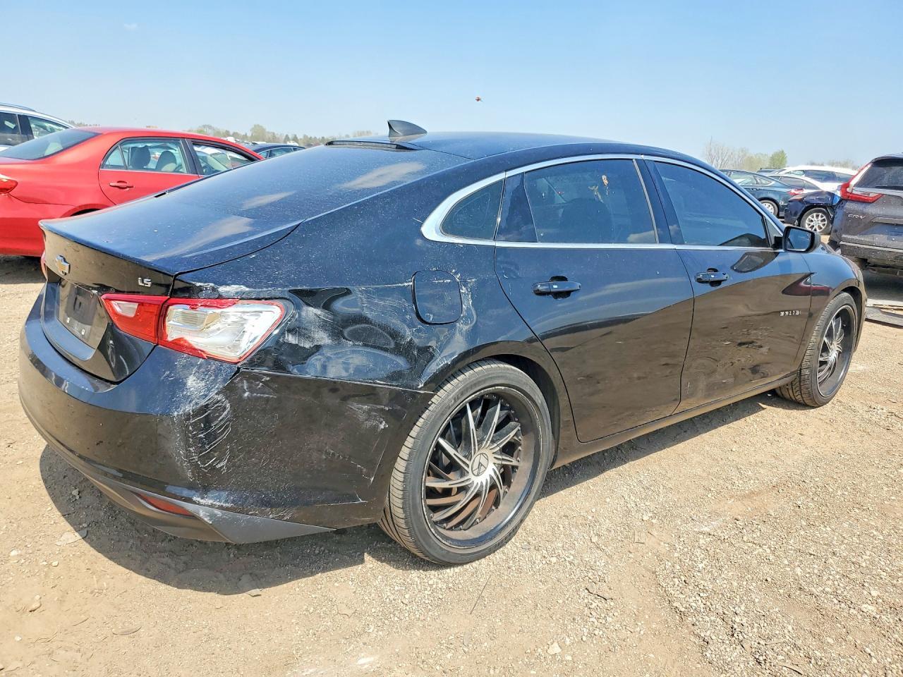 2016 Chevrolet Malibu Ls - Фото 3