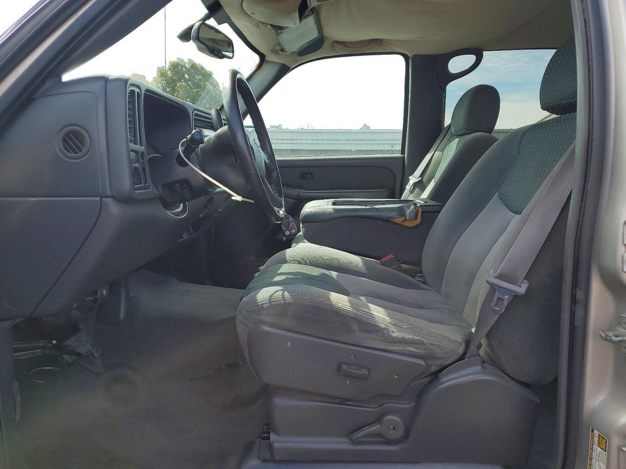 2004 Chevrolet Avalanche C1500 - Image 7