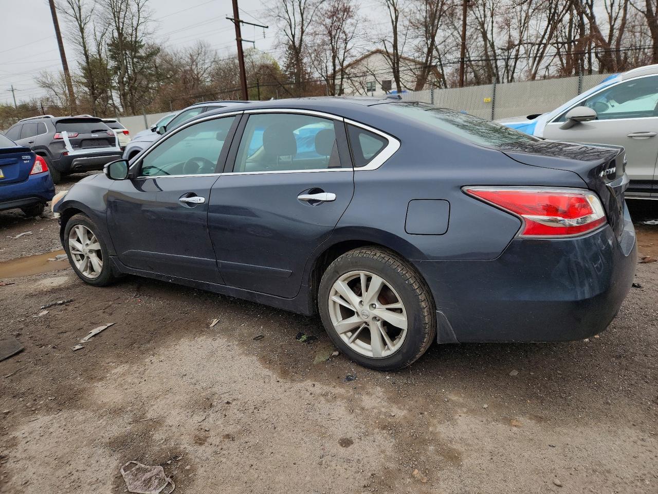 2015 Nissan Altima 2.5 Sv - Image 2