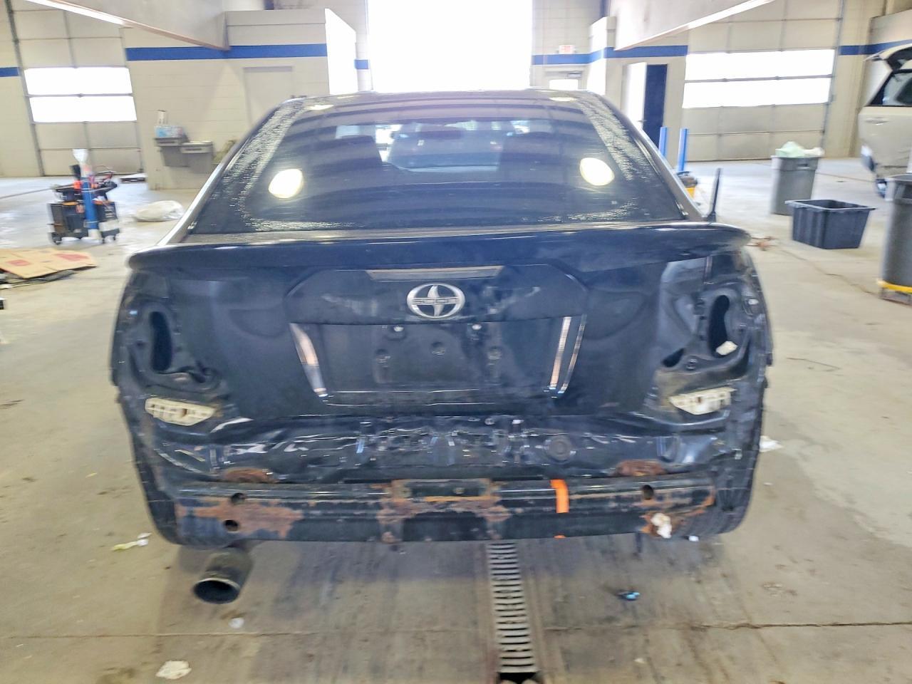 2011 Scion Tc Base - Фото 6