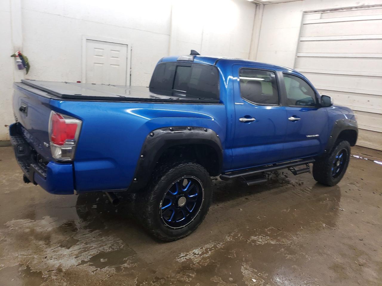 2017 Toyota Tacoma Limited - Image 3