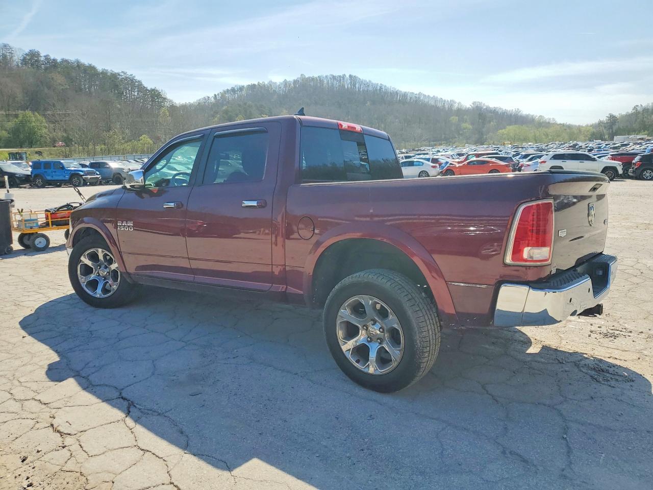 2016 Ram 1500 Laramie - Фото 2