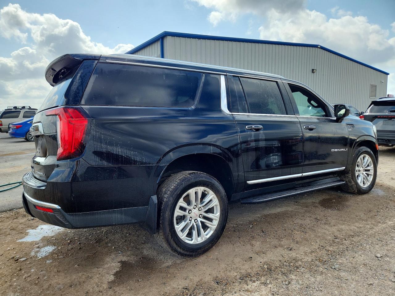 2021 GMC Yukon Xl C1500 Slt - Фото 3