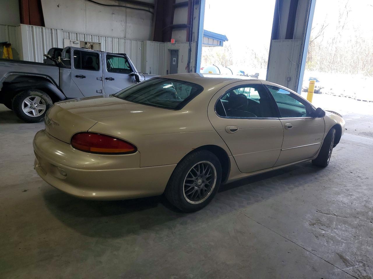 2000 Chrysler 200 - Image 3