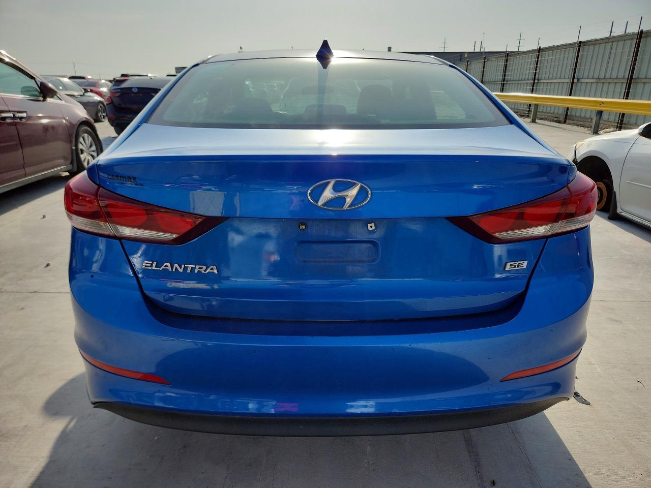 2017 Hyundai Elantra Se - Фото 6