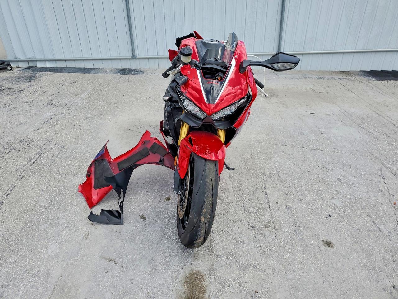 2022 Honda Cbr1000 Rr - Image 2