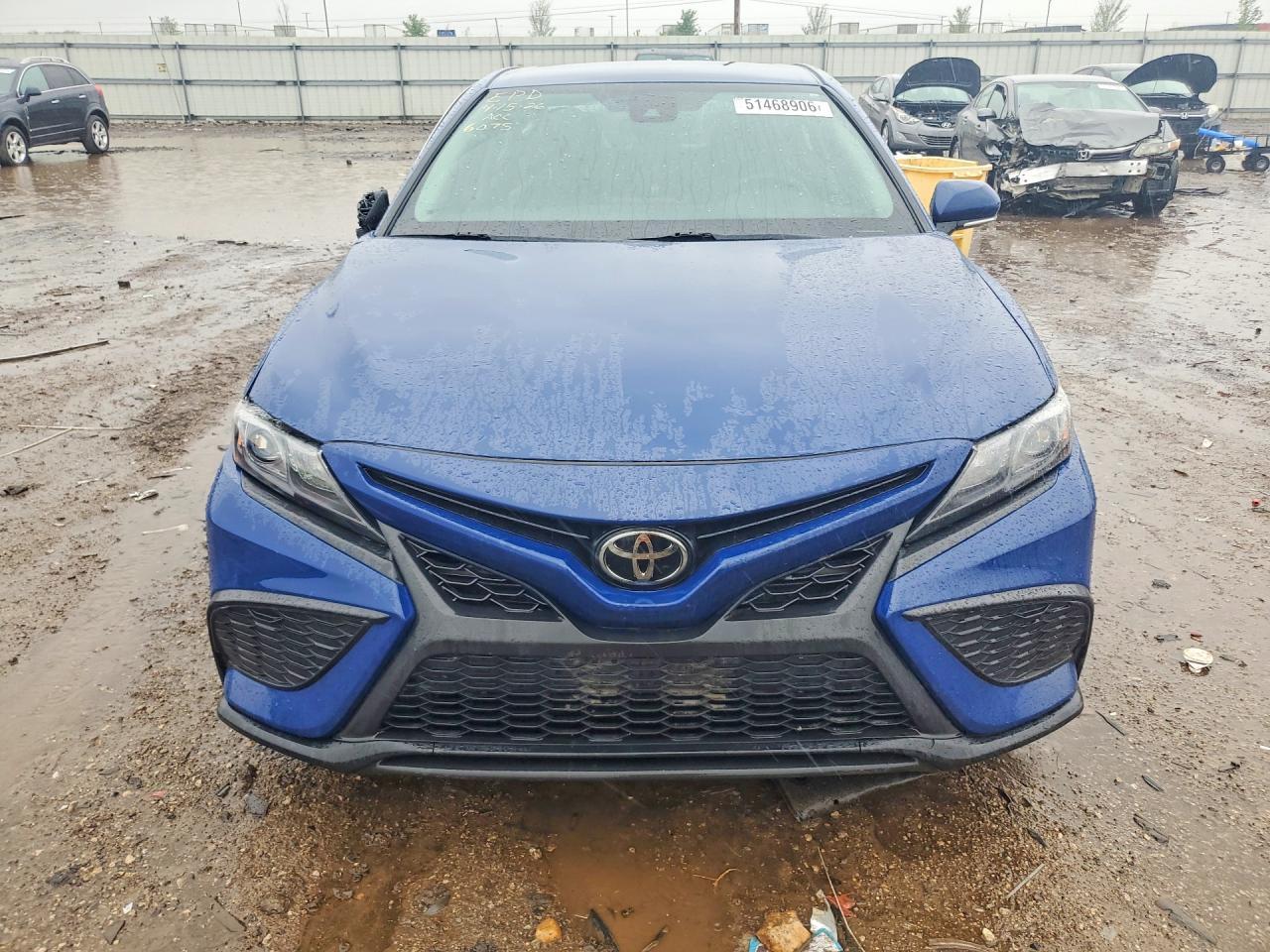 2024 Toyota Camry Se - Image 5