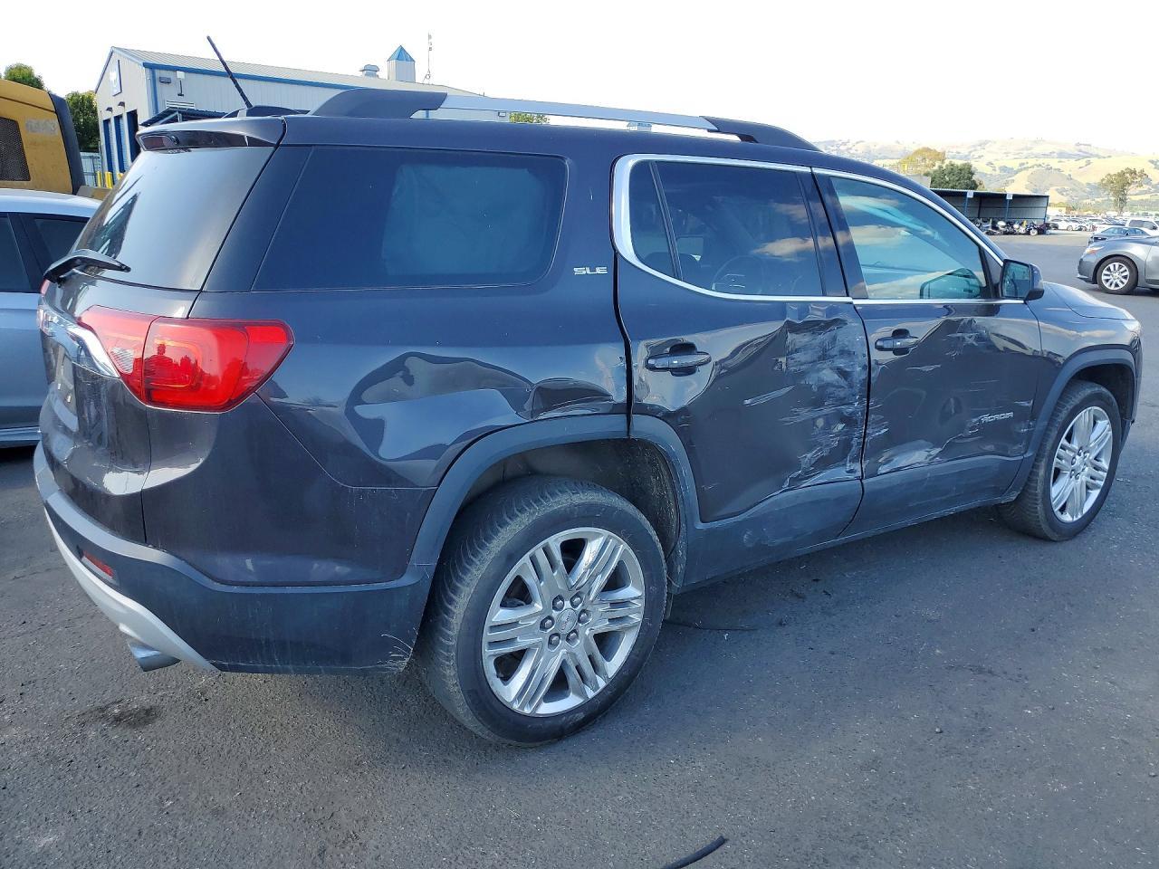 2017 GMC Acadia - Image 3