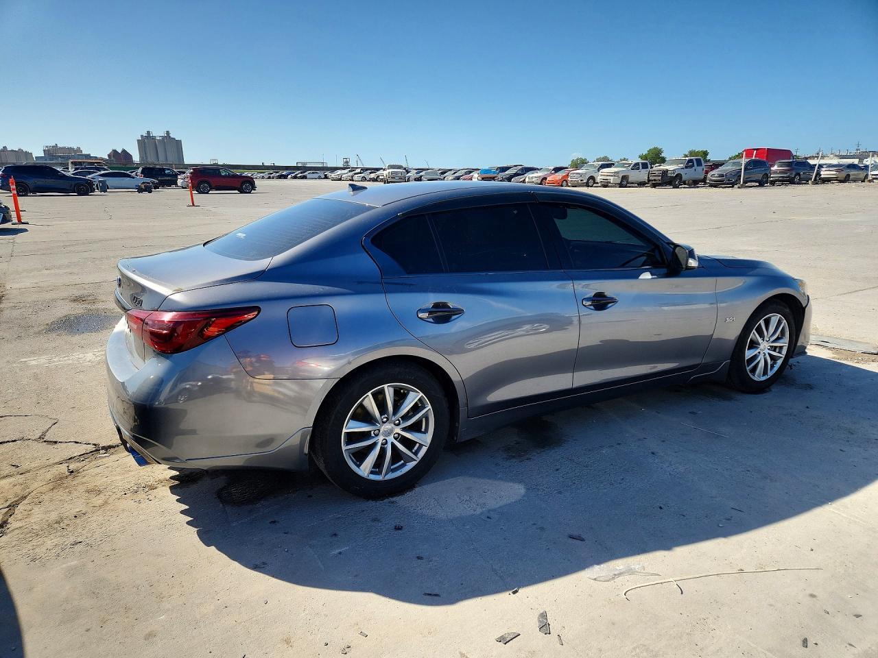 2019 Infiniti Q50 3.0T Luxe - Фото 3