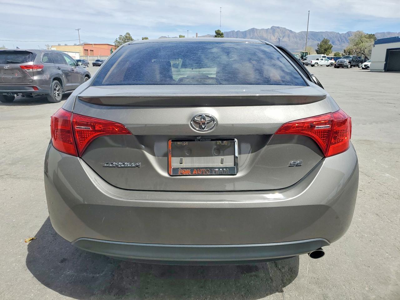 2017 Toyota Corolla Se - Фото 6