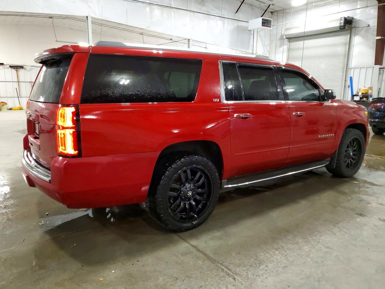 2015 Chevrolet Suburban K1500 Ltz - Фото 3