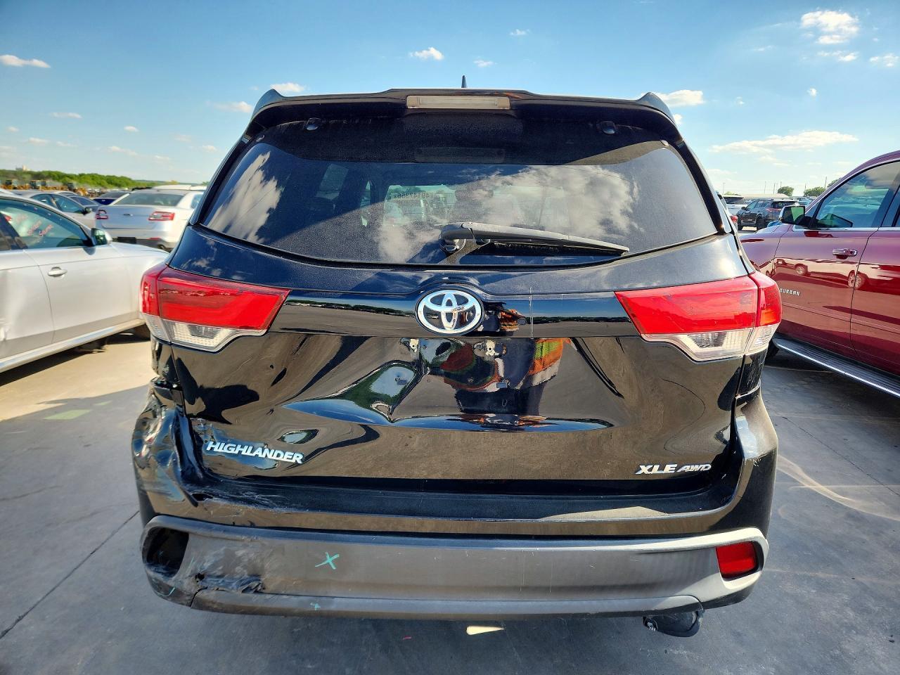 2019 Toyota Highlander Xle - Image 6