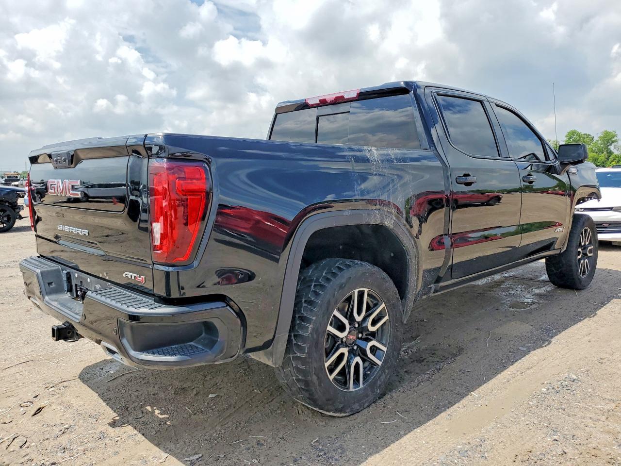 2024 GMC Sierra K1500 At4 - Фото 3