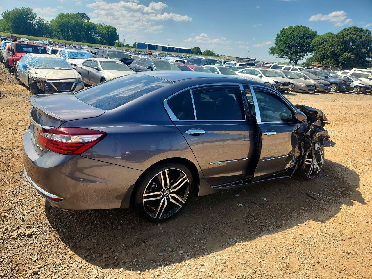 2017 Honda Accord Sport - Фото 3
