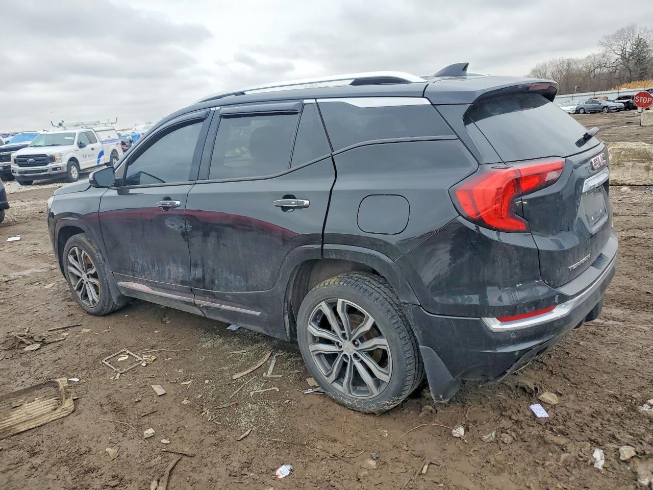 2020 GMC Terrain Denali - Image 2