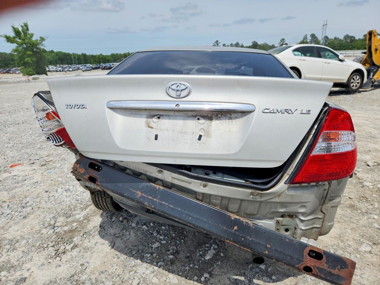 2002 Toyota Camry Le - Фото 6