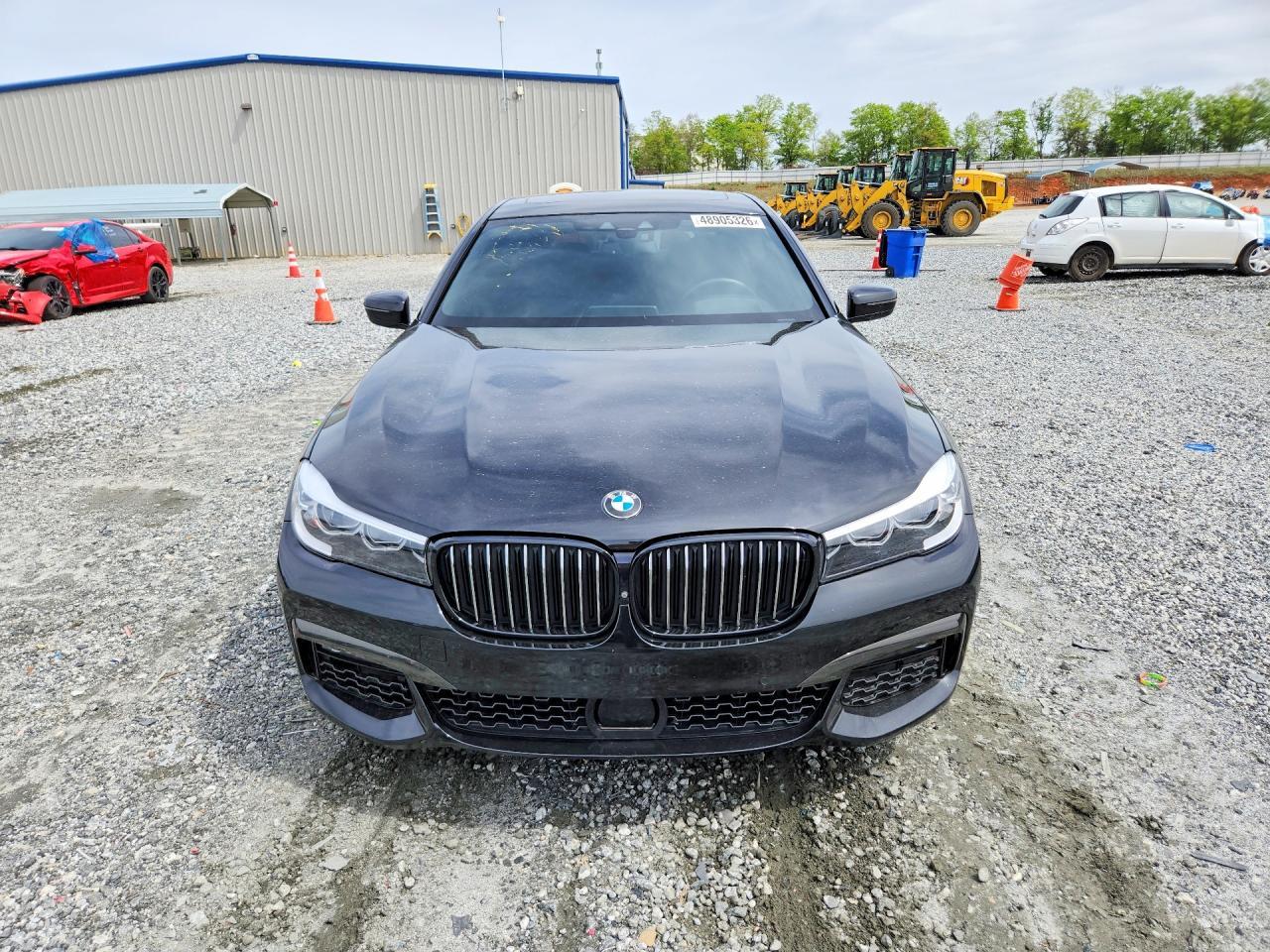 2019 BMW 740 I - Фото 5