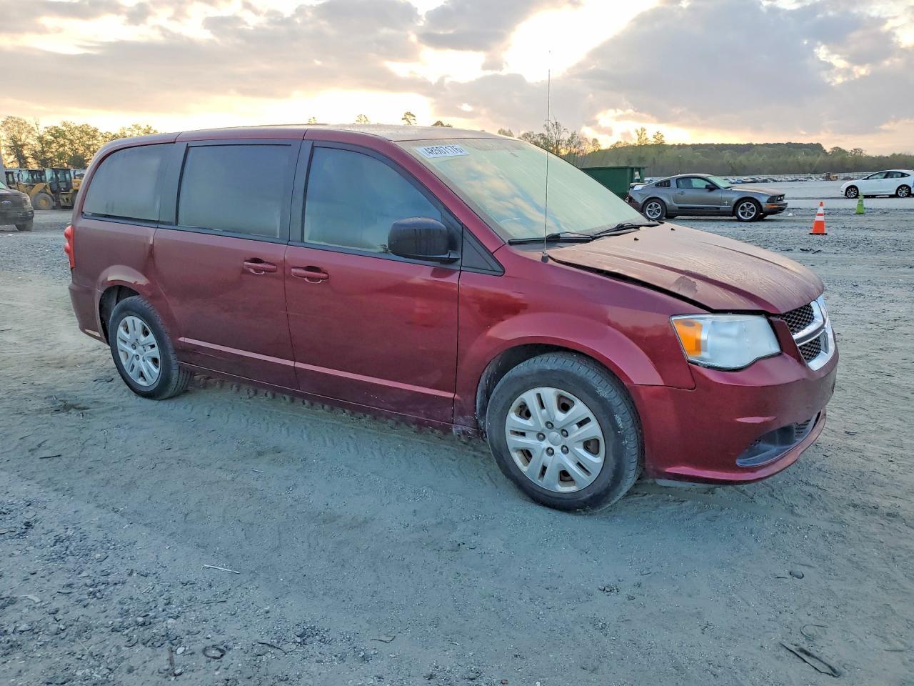 2018 Dodge Grand Caravan Se - Фото 4