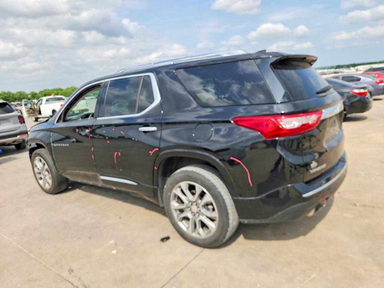 2020 Chevrolet Traverse Premier - Image 2