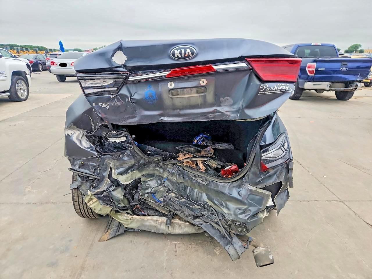 2019 Kia Forte Lxs - Фото 6