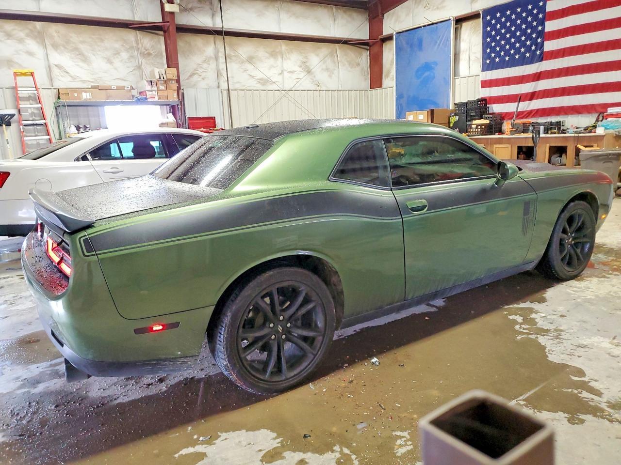 2018 Dodge Challenger Sxt - Image 3