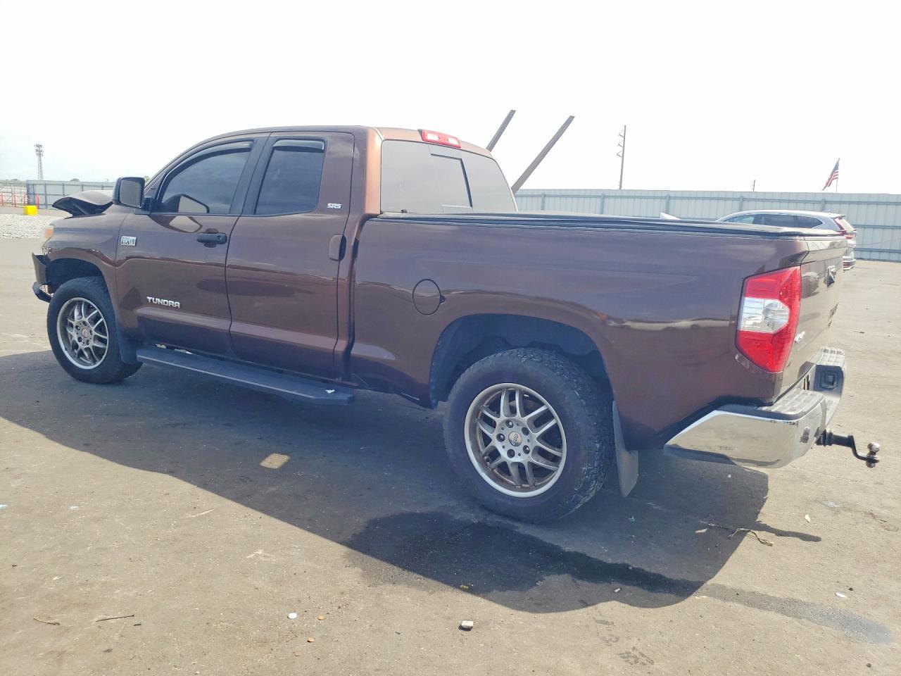 2016 Toyota Tundra Sr5 - Фото 2