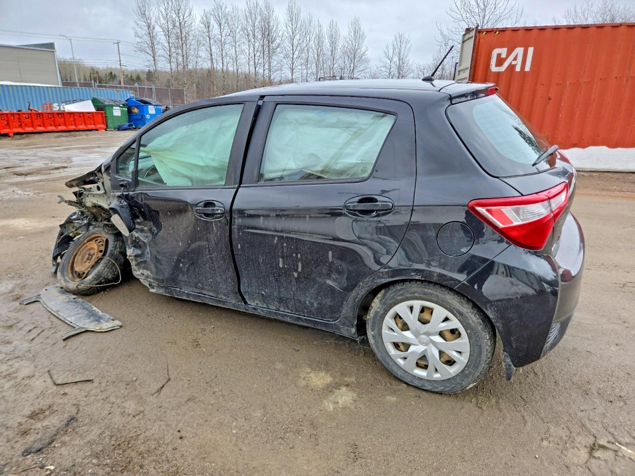 2018 Toyota Yaris 5-Door L - Фото 2