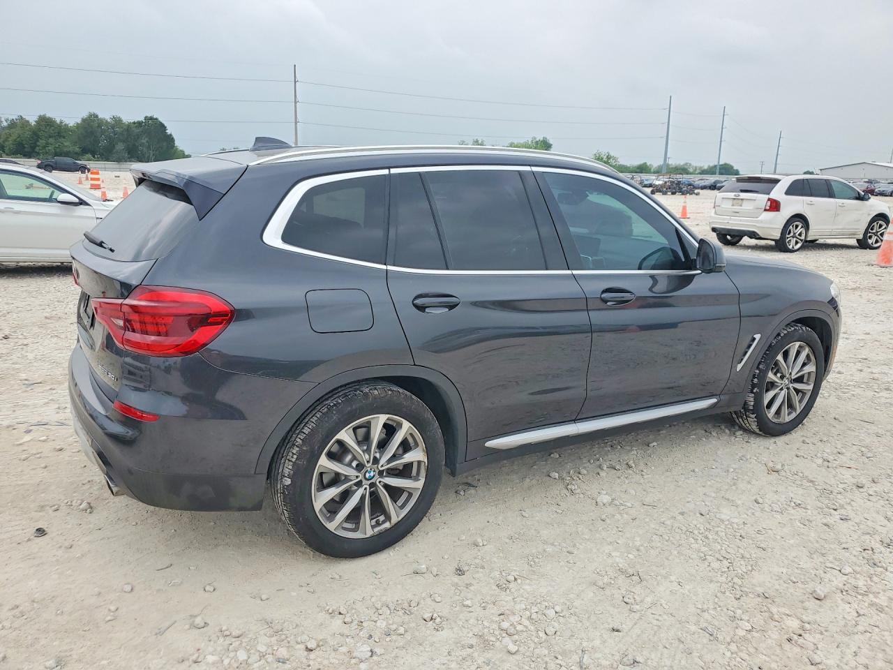 2019 BMW X3 Sdrive30I - Фото 3