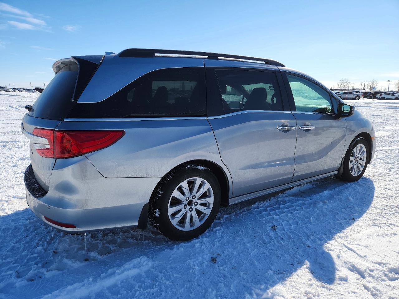 2020 Honda Odyssey Touring - Фото 3