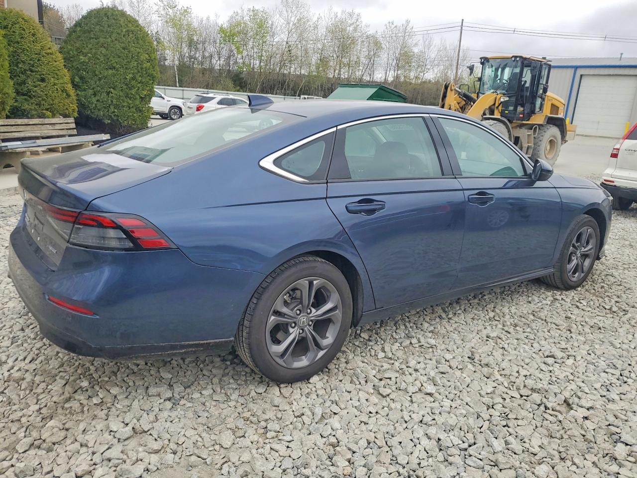 2025 Honda Accord Hybrid Exl - Фото 3