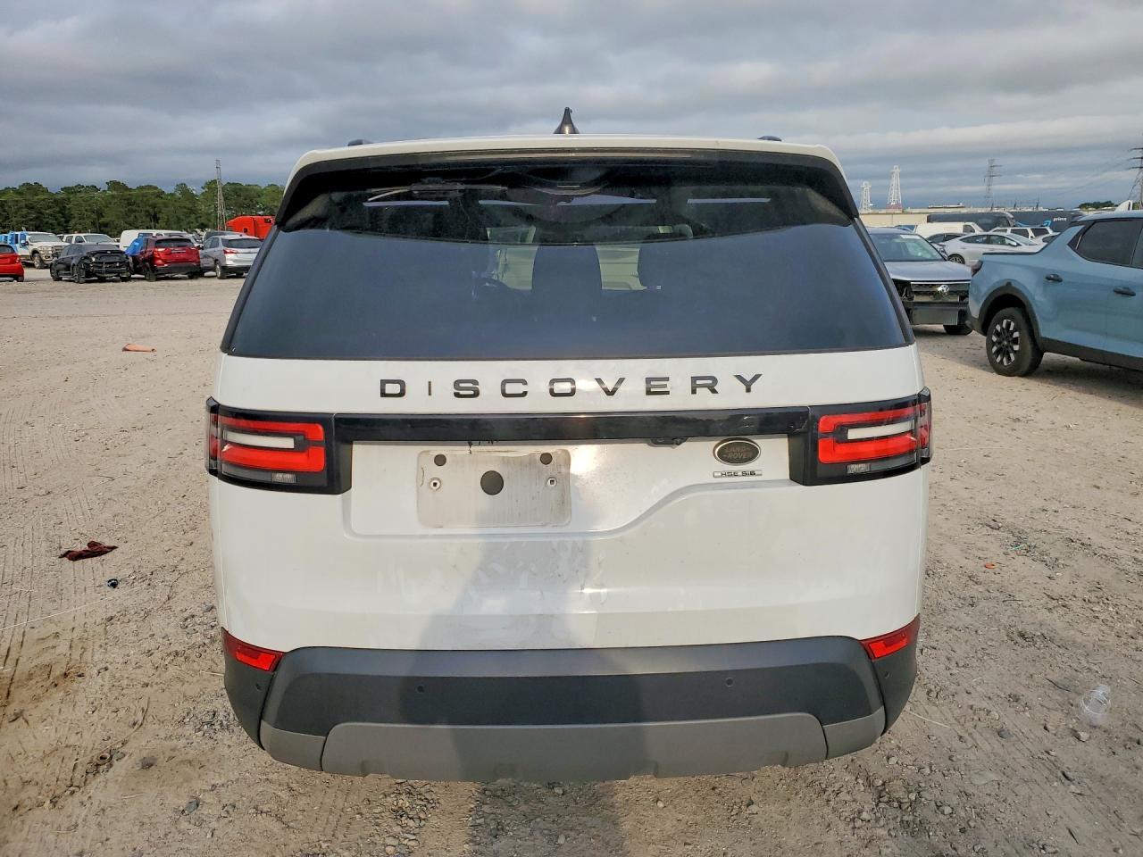 2017 Land Rover Discovery Hse - Image 6