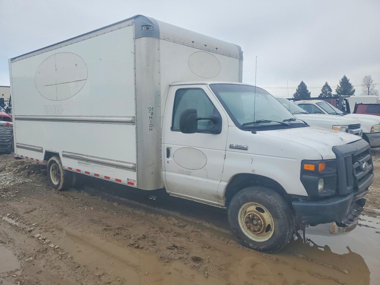 2017 Ford E350 Box Truck - Image 4