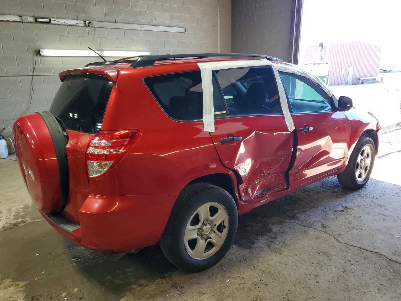 2011 Toyota Rav4 Base - Фото 3