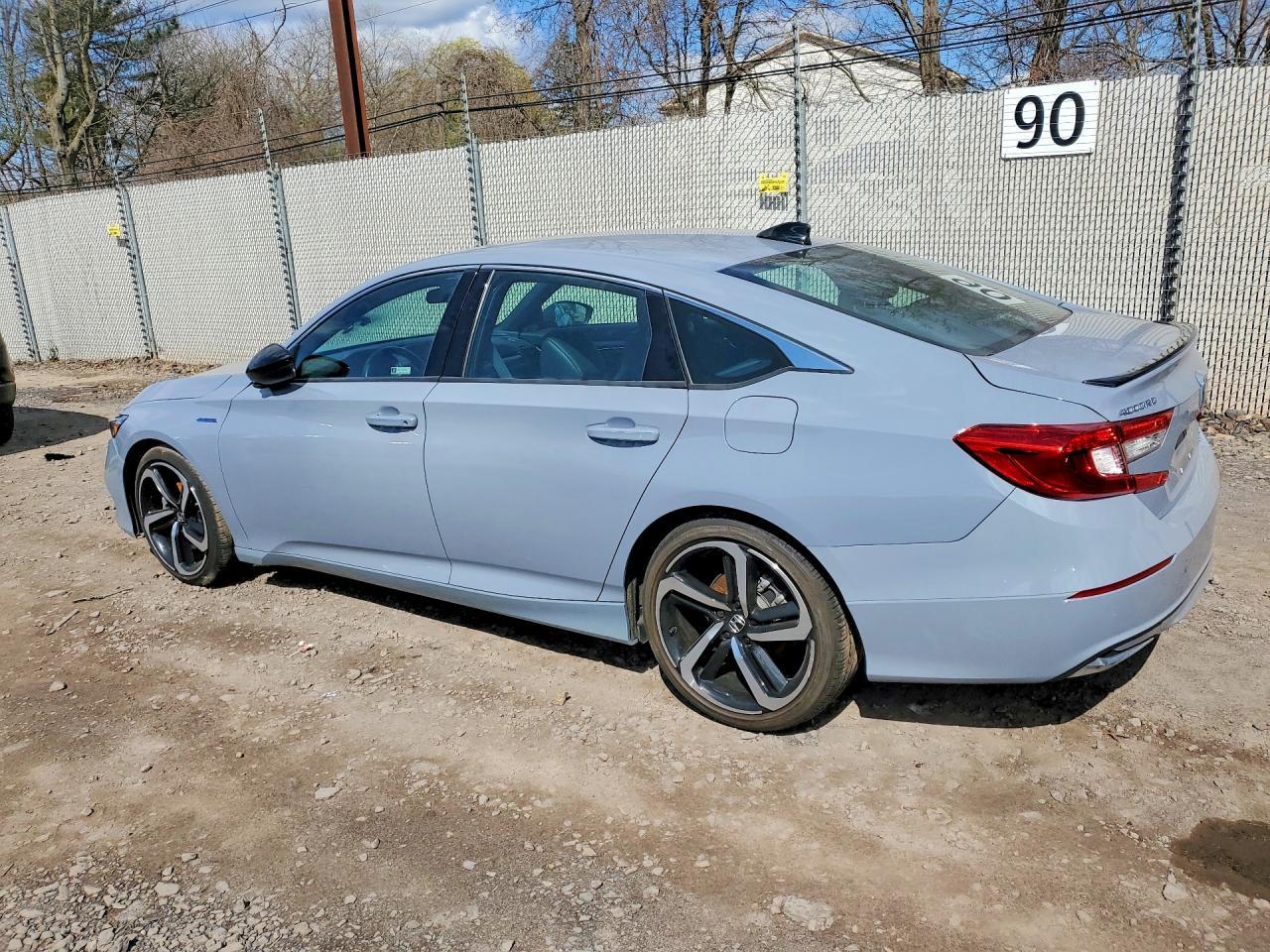 2022 Honda Accord Hybrid Sport - Фото 2
