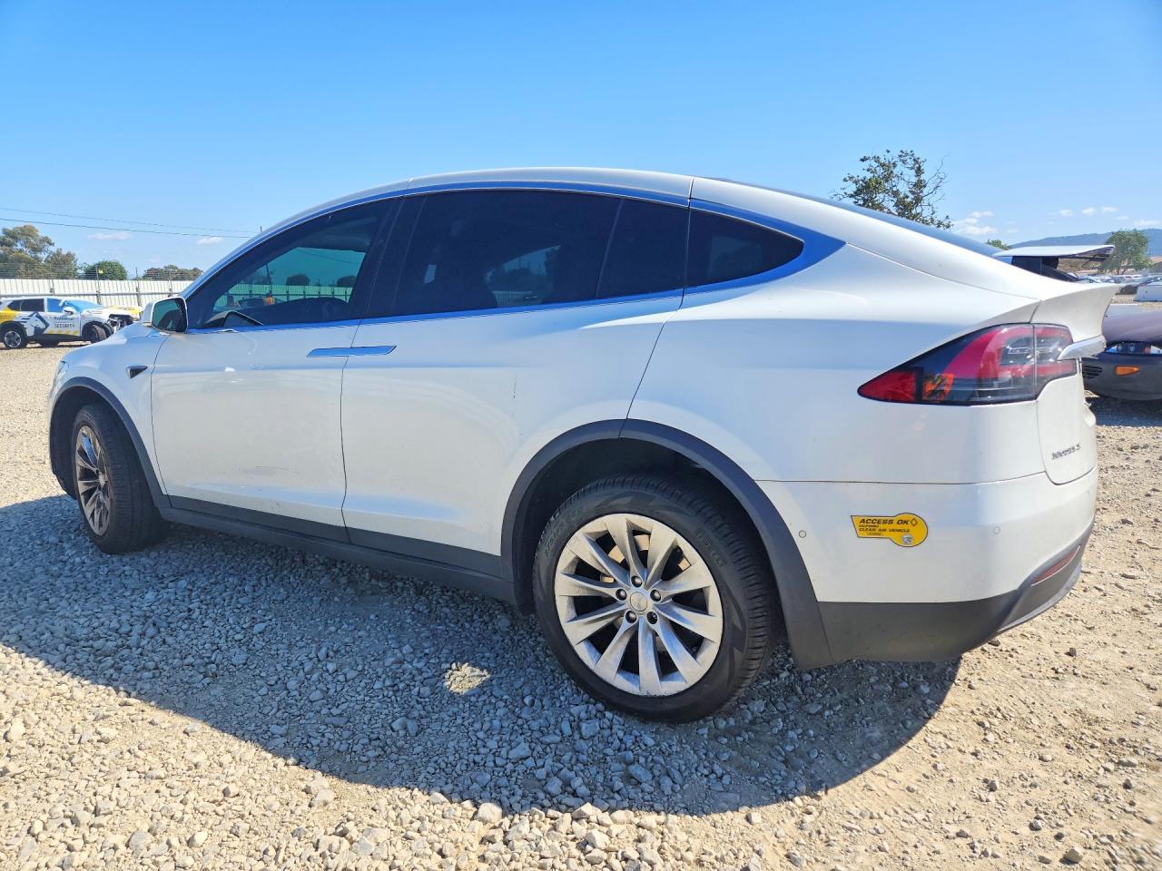 2018 Tesla Model X - Image 2