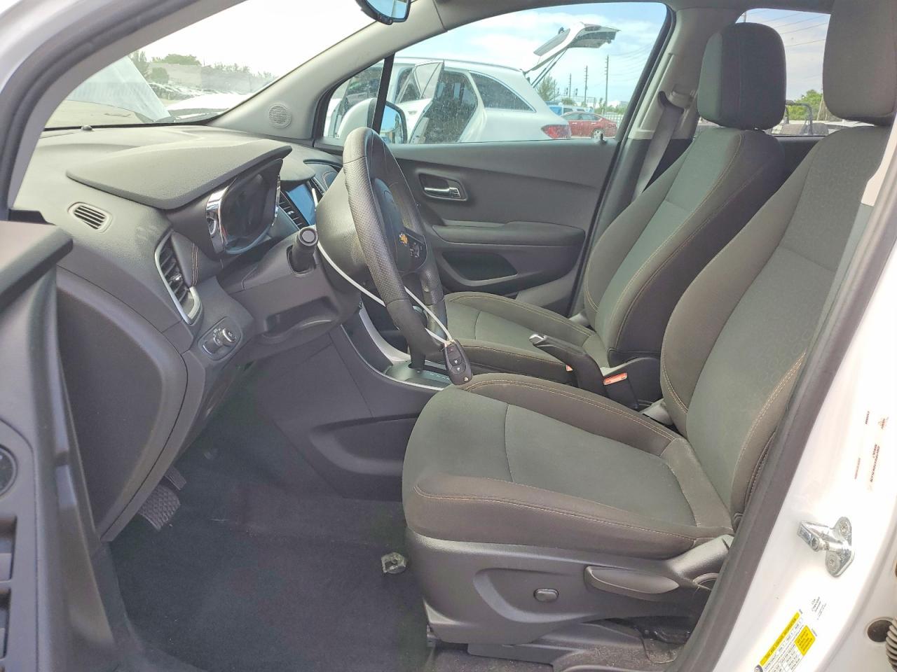 2022 Chevrolet Trax Ls - Фото 7